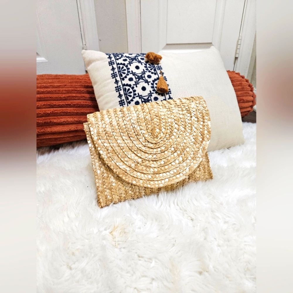 Woven Summer Clutch